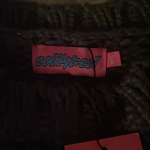 This is a brand new with tags Edikted sweater. - Picture 3 of 3